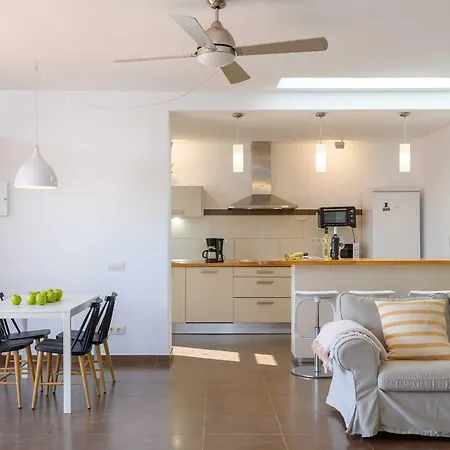 Marisol, Mojones Tías