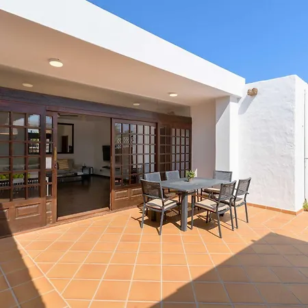 Marisol, Mojones * Tías