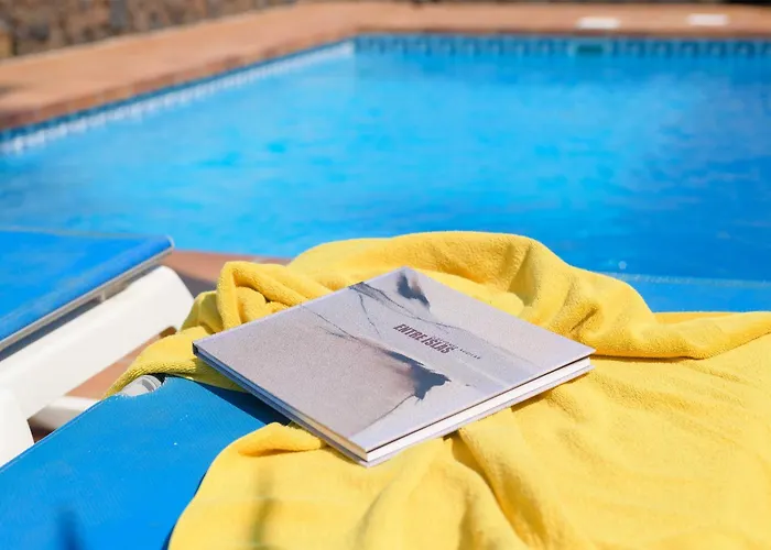 Marisol, Mojones Villa Tías