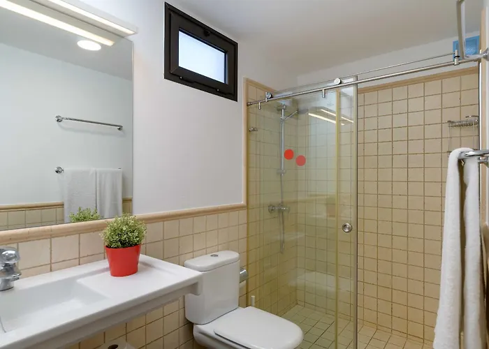 Marisol, Mojones Villa *